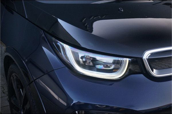 BMW i3 S Executive Edition 120Ah 42 kWh | Panoramadak | Leer | Warmtepomp | Adaptive Cruise Control | Navigatie | Keyless | Parkeersensoren | Stoelverwarming | Camera | Dealer Onderhouden | NAP | BTW