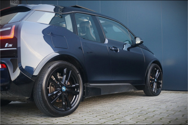 BMW i3 S Executive Edition 120Ah 42 kWh | Panoramadak | Leer | Warmtepomp | Adaptive Cruise Control | Navigatie | Keyless | Parkeersensoren | Stoelverwarming | Camera | Dealer Onderhouden | NAP | BTW