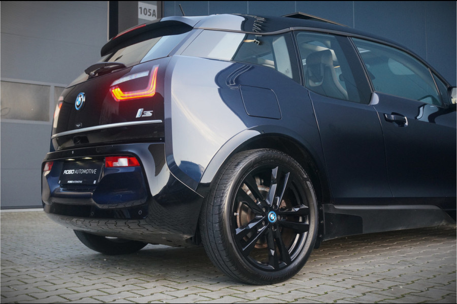 BMW i3 S Executive Edition 120Ah 42 kWh | Panoramadak | Leer | Warmtepomp | Adaptive Cruise Control | Navigatie | Keyless | Parkeersensoren | Stoelverwarming | Camera | Dealer Onderhouden | NAP | BTW