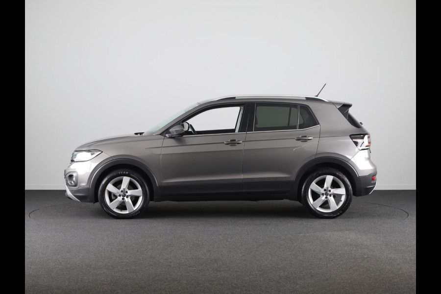 Volkswagen T-Cross 1.0 TSI Style 115 pk Automaat (DSG) | Navigatie | Parkeersensoren | Achteruitrijcamera | Adaptieve cruise control | Stoelverwarming | Digitaal instrumentenpaneel |