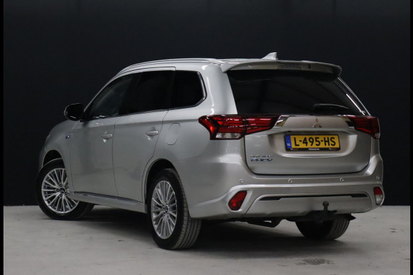 Mitsubishi Outlander 2.4 PHEV Intense [APPLE CARPLAY, TREKHAAK, ANDROID, LEDER/ALCANTARA, STOELVERWARMING, STANDKACHEL, ELEKTRISCHE STOEL, NIEUWSTAAT]