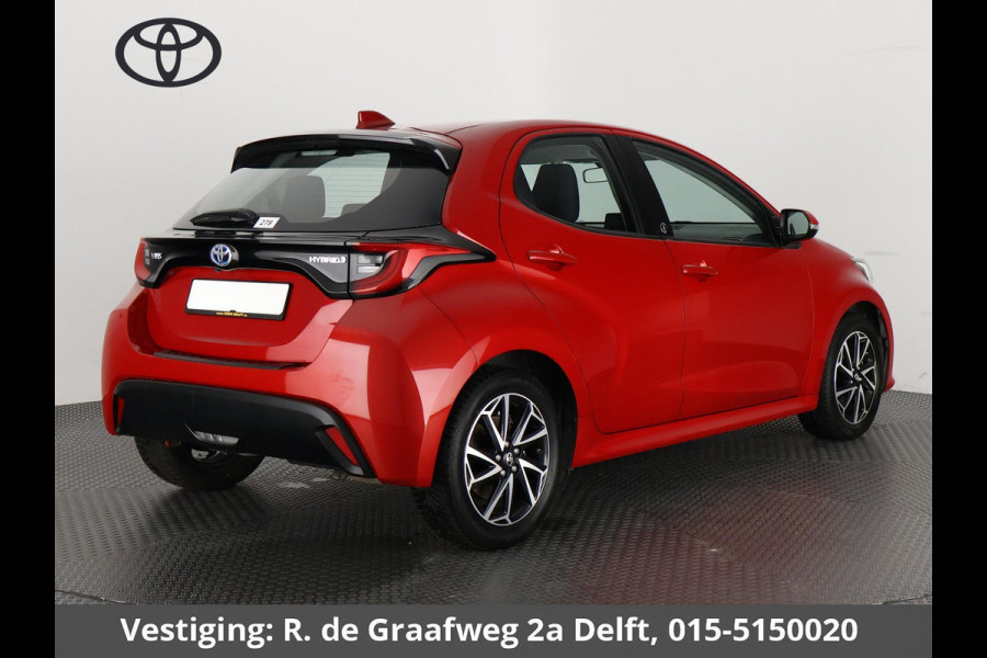 Toyota Yaris 1.5 Hybrid Dynamic Luxury | Navigatie | Half Leder | Head Up Display | Stoel/Stuur Verwarming