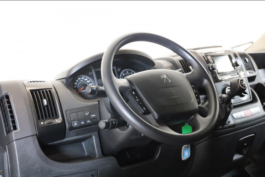 Peugeot Boxer 2.2 BlueHDi L3/H2 NAP CAMERA TREKHAAK AIRCO NAVI CRUISE CONTROL LEASE v/a € 174,-p.m. Inruil mogelijk