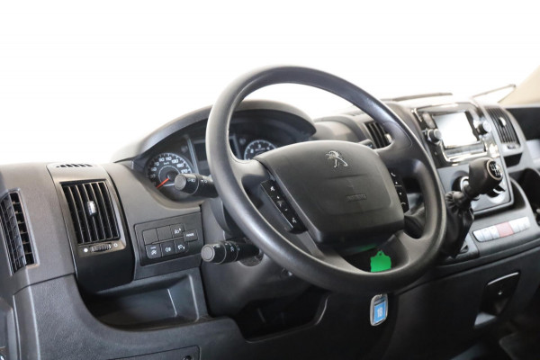 Peugeot Boxer 2.2 BlueHDi L3/H2 NAP CAMERA TREKHAAK AIRCO NAVI CRUISE CONTROL LEASE v/a € 174,-p.m. Inruil mogelijk