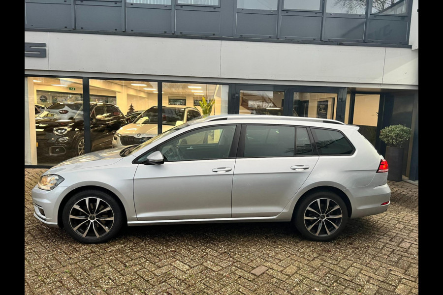 Volkswagen GOLF Variant 1.0 TSI Comfortline Business