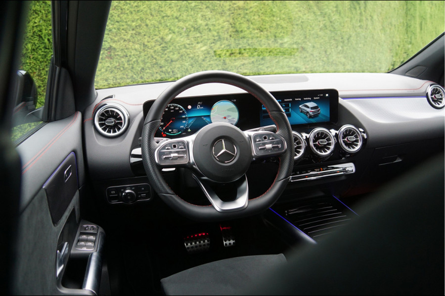 Mercedes-Benz EQA EQA 250 AMG Line 67 kWh | Distronic Panorama Trekhaak