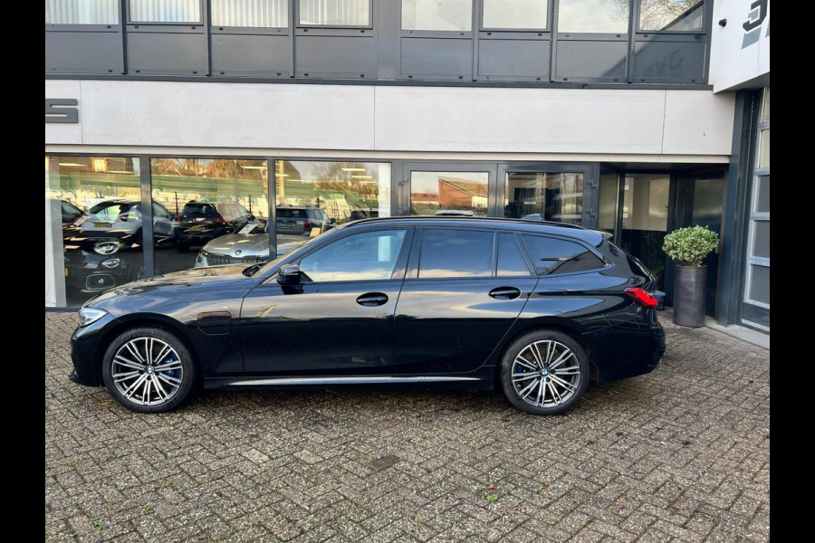 BMW 3 Serie Touring 330e High Executive