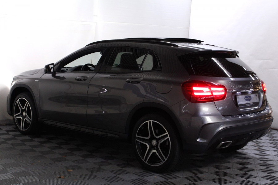 Mercedes-Benz GLA 200 AUT AMG 1eEIG PANO LEDER NAV CAMERA STOELVW '17