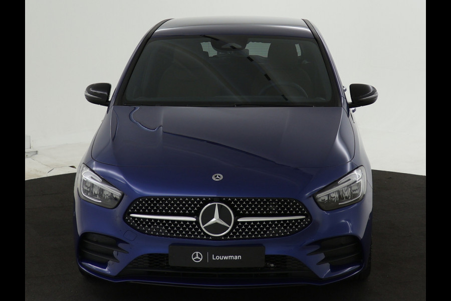 Mercedes-Benz B-Klasse 180 AMG Line | Nightpakket | Premium pakket | GUARD 360° Voertuigbescherming Plus | Parkeerpakket met achteruitrijcamera | EASY PACK achterklep | Keyless-Go comfortpakket | Sfeerverlichting | USB-pakket plus |