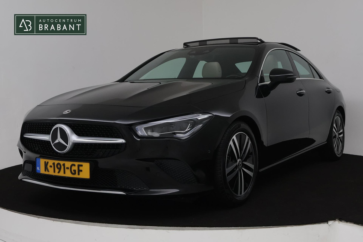 Mercedes-Benz CLA-Klasse 200 Business Solution Luxury Automaat (PANO, NAVIGATIE, CAMERA, SFEERVERLICHTING, NL-AUTO, GOED ONDERH)