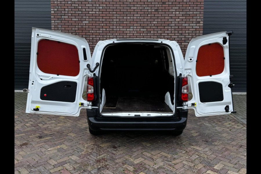 Opel Combo 1.6D L2H1 Edition / 100 PK / Navigatie / Cruise Control / Parkeersensoren / 1e Eigenaar / NED-Combo