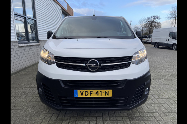 Opel Vivaro 2.0 CDTI 122pk L2H1 Edition / vaste prijs rijklaar € 13.950 ex btw / lease vanaf € 256 / airco / cruise / navi / camera / trekhaak / pdc voor en achter / euro 6 diesel !