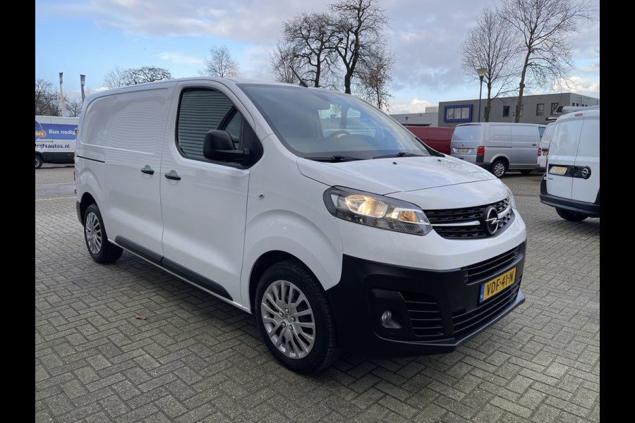 Opel Vivaro 2.0 CDTI 122pk L2H1 Edition / vaste prijs rijklaar € 13.950 ex btw / lease vanaf € 256 / airco / cruise / navi / camera / trekhaak / pdc voor en achter / euro 6 diesel !