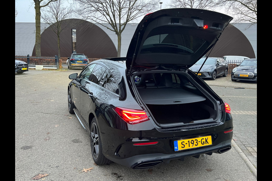 Mercedes-Benz CLA-Klasse Shooting Brake 250 e Premium Plus VAN 33.900 VOOR 30.877 EINDEJAARSVOORDEEL 3.023