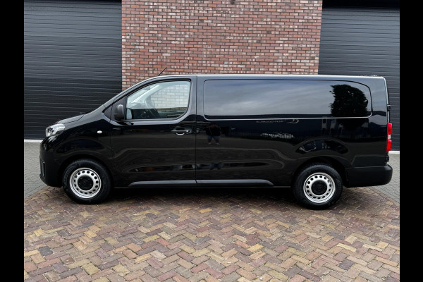 Toyota ProAce Long Worker 2.0 D Navigator / 122 PK / Automaat / Trekhaak / Navigatie / Stoelverwarming / 1e Eigenaar