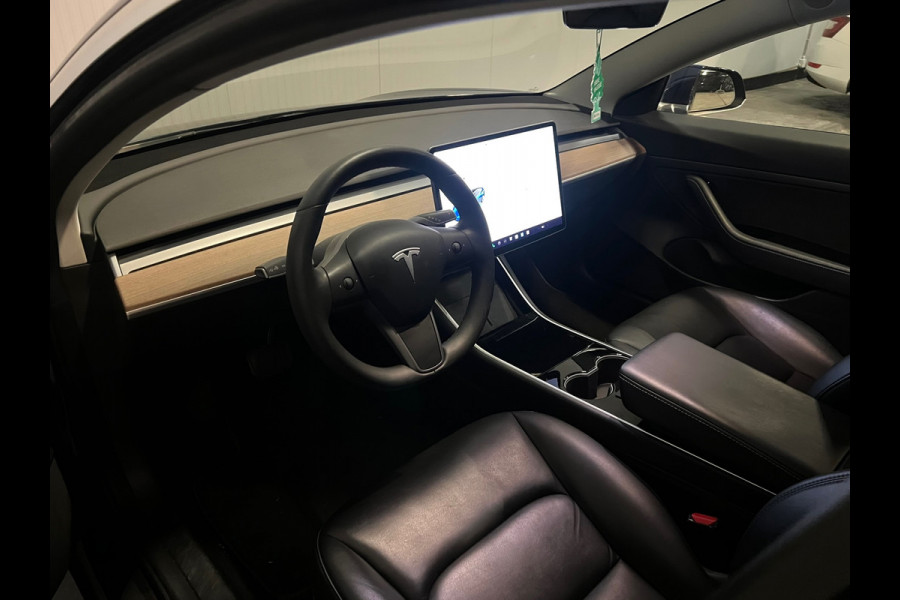 Tesla Model 3 Standard RWD Plus 60 kWh|Lage km|Pano|Leer|Auto Pilot