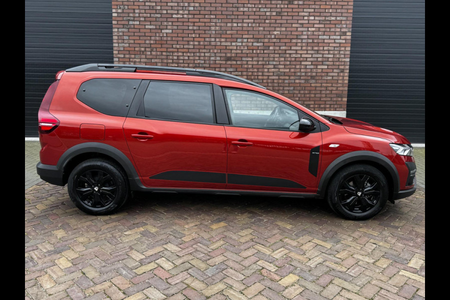 Dacia Jogger 1.0 TCe Extreme 7p. / 110 PK / Navigatie + Camera / Climate Control / Cruise control / Keyless