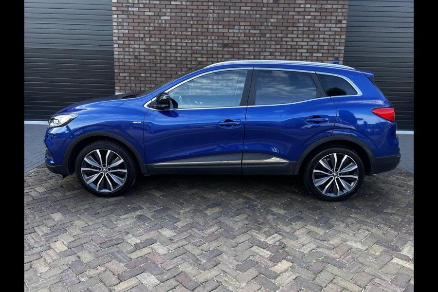 Renault Kadjar 1.3 TCe Bose / 160 PK / Trekhaak / Panoramadak / Navigatie + Camera / Stoelverwarming / PDC Rondom