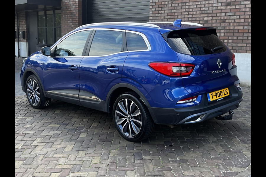 Renault Kadjar 1.3 TCe Bose / 160 PK / Trekhaak / Panoramadak / Navigatie + Camera / Stoelverwarming / PDC Rondom