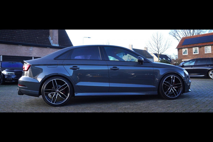 Audi A3 Limousine 1.5 TFSI CoD Sport S Line Edition | S3 Diffuser | S3 uitlaat | Bang&Olufsen | LED | Virtual Cockpit | Half Leder