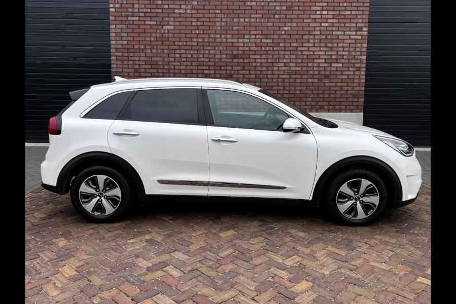 Kia Niro 1.6 GDi PHEV ExecutiveLine / Schuif-Kantel Dak / Leder Interieur + Memory / Adaptive Cruise / Navigatie + Camera