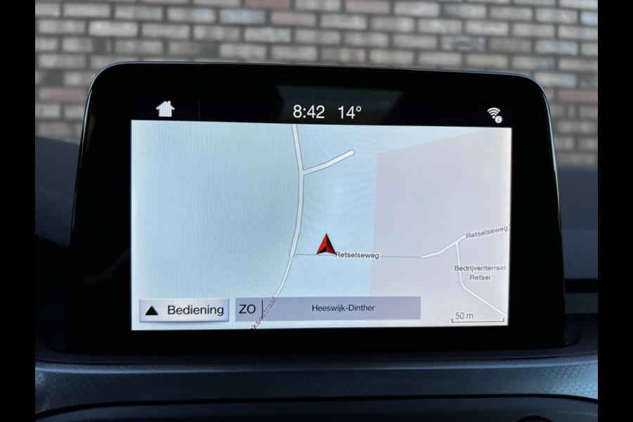 Ford FOCUS Wagon 1.0 EcoBoost / Panoramadak / Navigatie + Camera / Stoel + Stuurverwarming / Apple Carplay & Android Auto