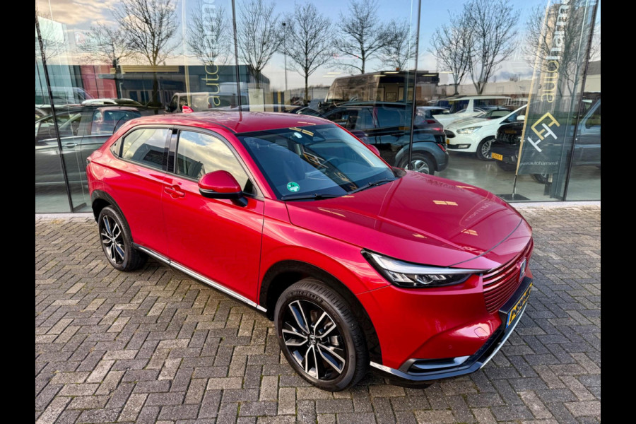 Honda HR-V 1.5 e:HEV Advance Automaat, CarPlay, Trekhaak, Winterbanden set, Stuur + stoelverwarming