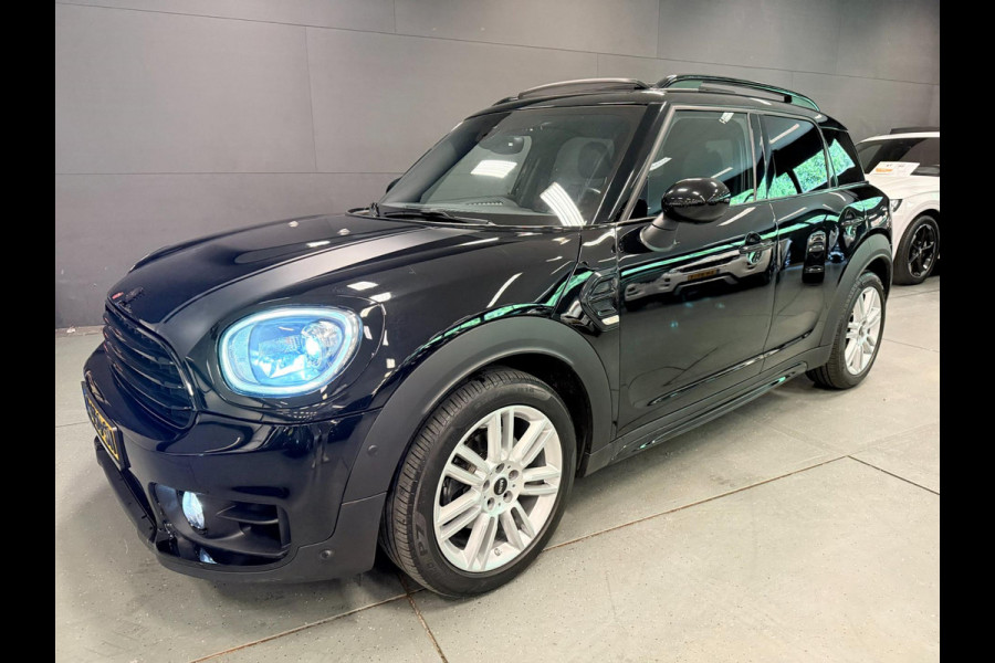 MINI Countryman 1.5 Cooper CHILI 136PK BLACK-LINE PANO/NAVI/LED/CARPLAY/ECC/PDC/CRUISE///