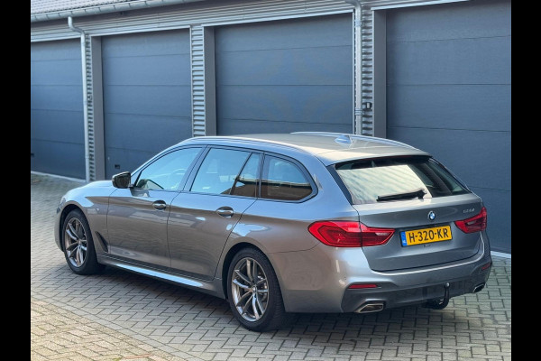 BMW 5 Serie Touring 520i High Executive M -SPORT pakket, lederen sportinterieur, trekhaak, NL auto met nap