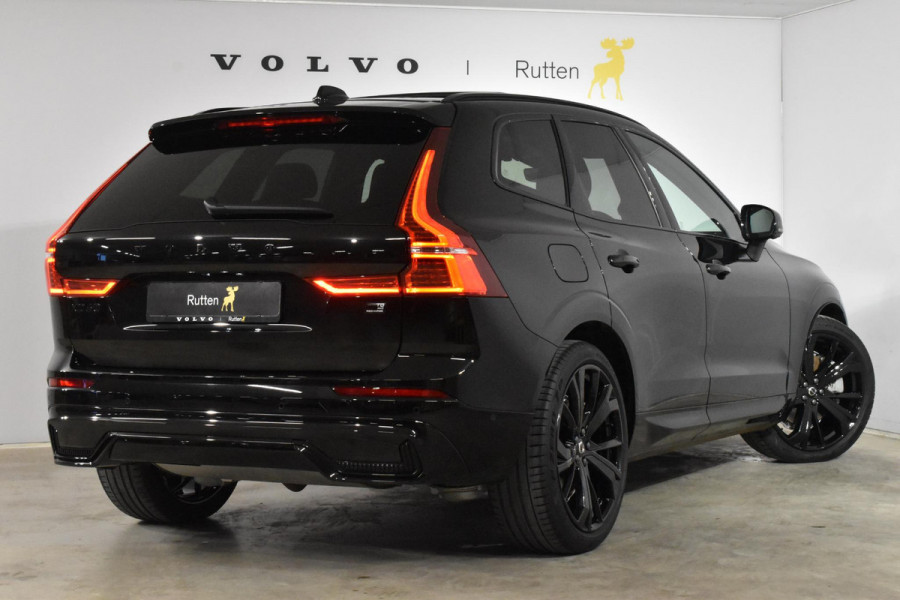 Volvo XC60 T8 455PK Long Range AWD Ultimate Black Edition / Driver Assist / Head-up Display / Panoramadak / 360 Camera / Luchtvering / Donker getint glas / Trekhaak