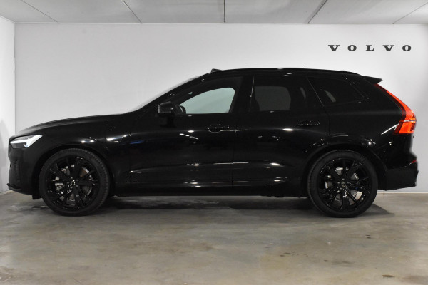 Volvo XC60 T8 455PK Long Range AWD Ultimate Black Edition / Driver Assist / Head-up Display / Panoramadak / 360 Camera / Luchtvering / Donker getint glas / Trekhaak