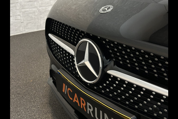 Mercedes-Benz A-Klasse 180 AMG-Line | Origineel NL | Panorama | Widescreen | Memory | Multibeam-LED | Keyless-Go | Sfeerverlichting | Dealer onderhouden | Night-Pakket | Carplay | Stoelverwarming | Camera | Lane Assist |