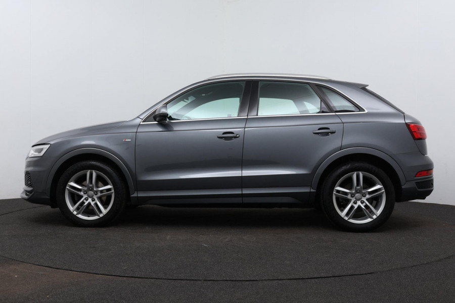 Audi Q3 1.4 TFSI CoD Sport Advance Sport 2x S-line( NL-auto, Parkeerhulp V+A, Navi, StoelV, Cruise C, Etc)