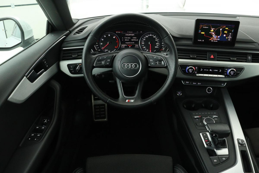 Audi A5 35 TFSI Sport S-Line | Full LED | Sportstoelen | Half leder | Navigatie | Cruise control | Getint glas | PDC | Cllimate control