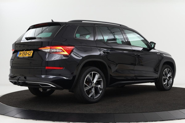 Škoda Kodiaq 1.5 TSI SportLine 7-persoons | Trekhaak | Adaptive cruise | Stoelverwarming | Camera | Canton | Alcantara | Memory | Carplay | Full LED | Keyless | Navigatie