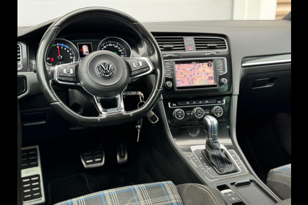 Volkswagen Golf 1.4 TSI GTE Navi/Camera/Blindspot/Xenon