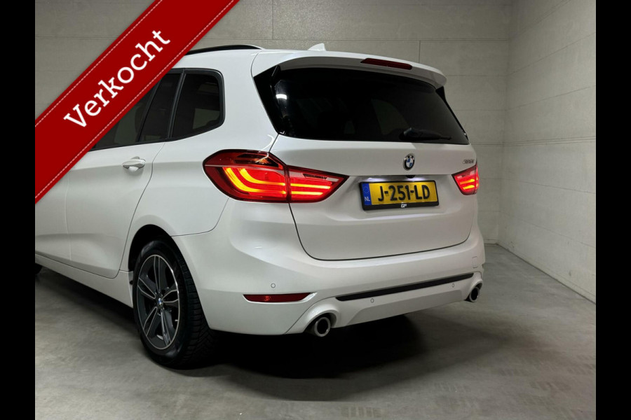 BMW 2 Serie Gran Tourer 220i High Executive Pano HUD Trekh.