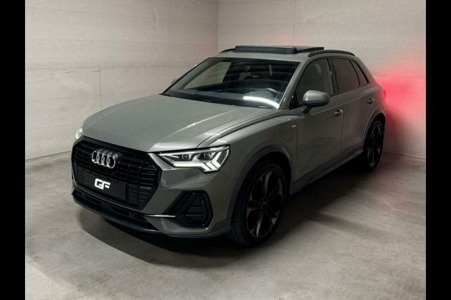 Audi Q3 45 TFSI e S-Line BlackEdition Pano Sfeerver Virtual