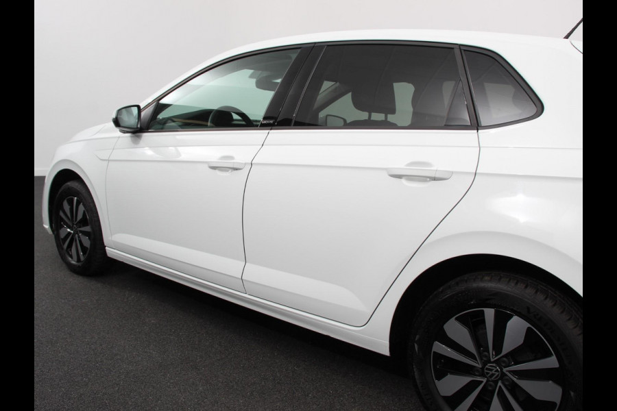 Volkswagen Polo 1.0 TSI Move | Navigatie | App Connect / Android Auto / Apple Carplay | Climate Control | Parkeer sensoren | Lichtmetalen Velgen | Dab | Digitale Cockpit #