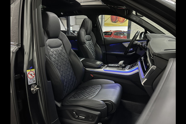 Audi Q7 55 TFSI e S-Line | RS-Seats | 360 View | Panorama | ACC | B&O Sound | Laser-LED | Head-Up | Keyless-Entry | Memory | Trekhaak | ISO-Glas | Luchtvering | 22'' | Dodehoek | Leder Pakket | Zonwering | Sfeerverlichting | Stuurverwarming | Stoelverwarming | Carplay | DAB |