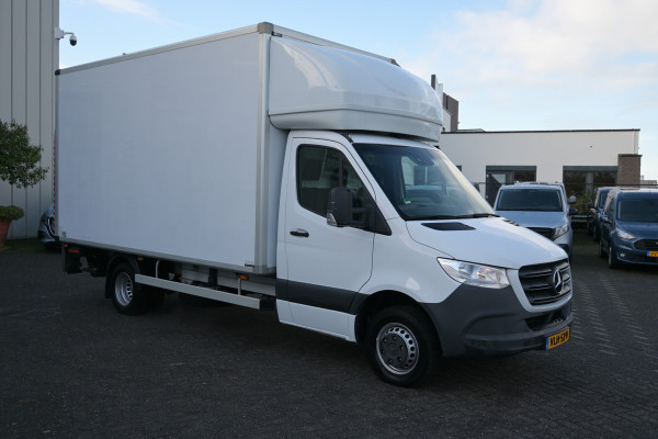 Mercedes-Benz Sprinter 516 CDI L3 Bakwagen met Dhollandia klep MBUX met navigatie, Gesloten laadbak met laadklep