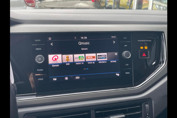 Volkswagen Polo 1.0 TSI Comfortline / CarPLAY / nieuwe all seasons