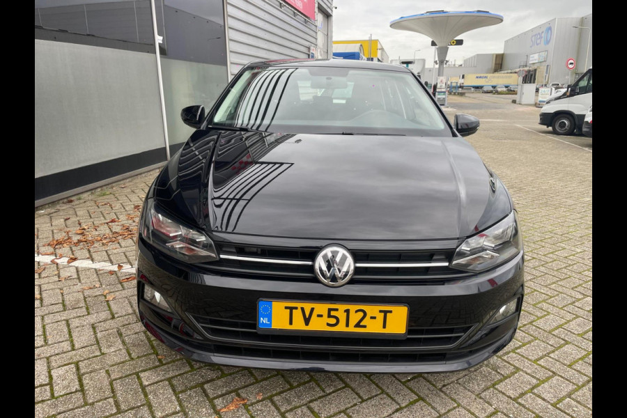 Volkswagen Polo 1.0 TSI Comfortline / CarPLAY / nieuwe all seasons