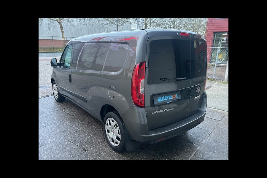 Fiat Dobló Cargo 1.4 T-Jet L2H1 Maxi AIRCO I NAVI I PDC ACHTER I APPLE CARPLAY I 3-ZITS I NETTE BESTELWAGEN