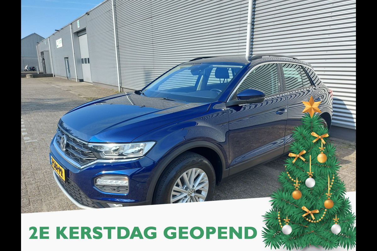 Volkswagen T-Roc 1.5 TSI Style Automaat,trekhaak, applecarplay/android/nav,airco,cruisecontrol,stoel/stuurverwarming,parkeersensoren,trekhaak