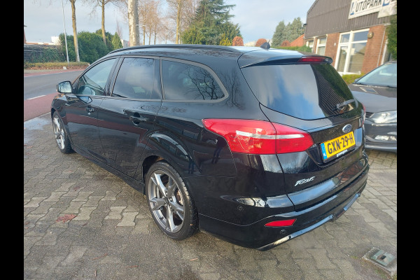 Ford FOCUS Wagon 1.0 Lease Edition. airco,cruise,navigatie,stoel/stuurverwarming,parkeersensoren,