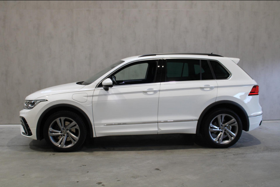 Volkswagen Tiguan 1.4 TSI eHybrid R-Line Business 360g/Carplay/IQ Light/Virual 12 maanden bovag