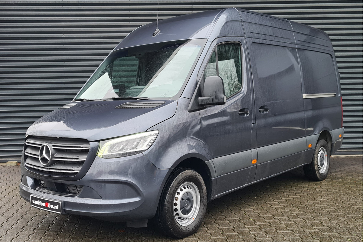 Mercedes-Benz Sprinter 319 CDI L2H2 Pro -2x schuifdeur-LED-3500kg haak