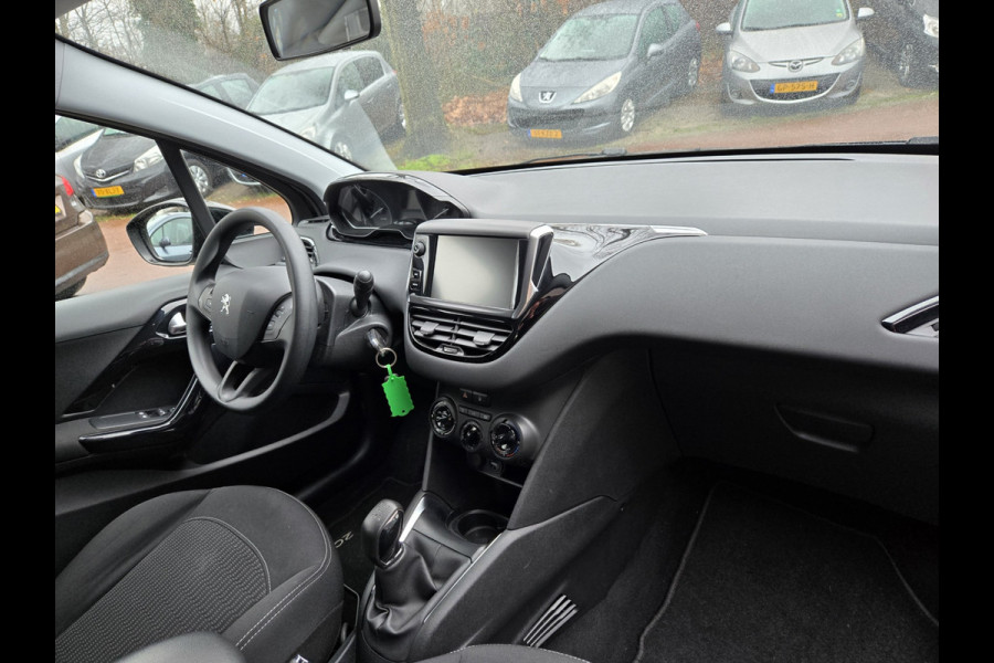 Peugeot 208 1.2 PureTech Blue Lion | 2E EIGENAAR | 12MND GARANTIE | NAVI | CRUISE | AIRCO |