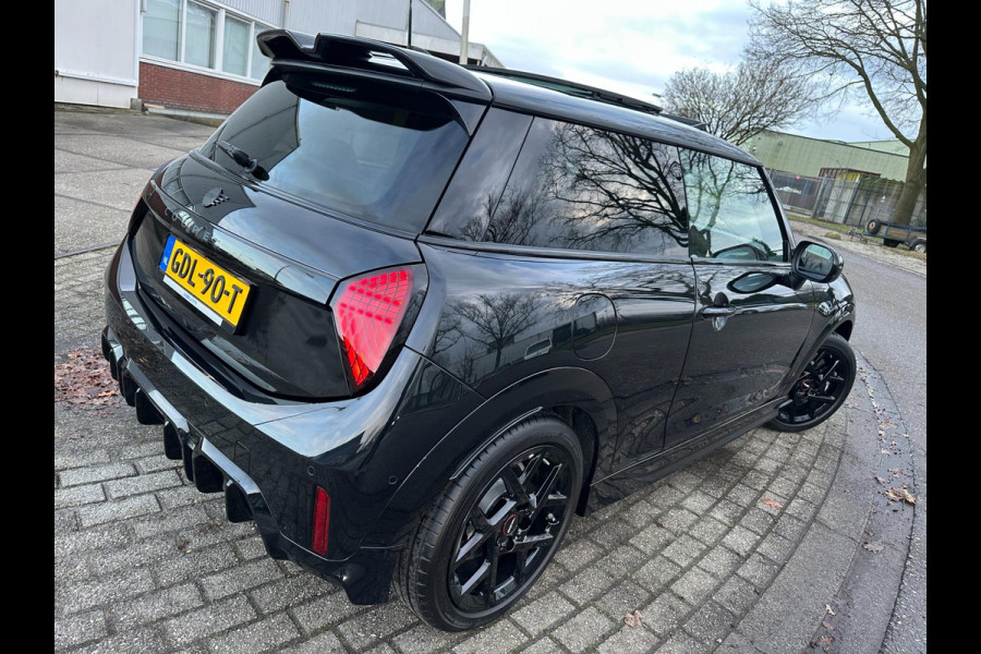 MINI Mini 1.5 Cooper C 2024 John Cooper Works M SPORT PANO LEER NAP LUXE